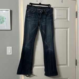 7 for All Mankind bootcut size 28. Great condition. Normal wear at the bottom